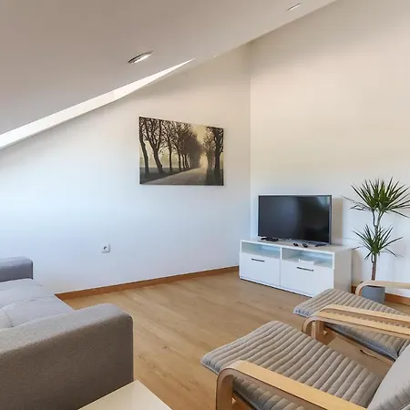 Apartamento Portucale ! Concept Campo Ourique