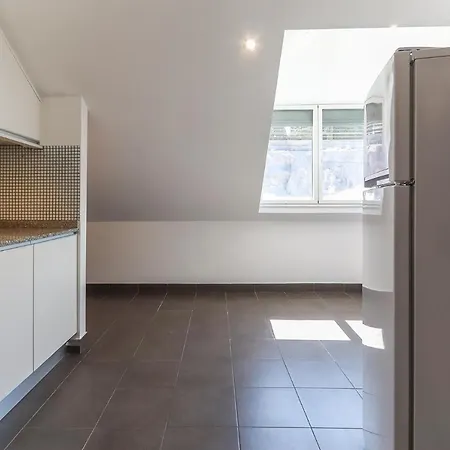 Portucale ! Concept Campo Ourique Apartment *